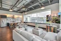 Bourbon Trail Urban Loft/  5 BDR/7 beds/Downtown